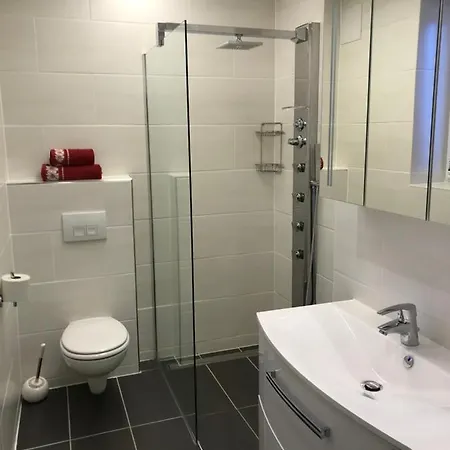 Bikertipp Kassar Ferienwohnung Zimmer Naehe Obertauern * מאוטרנדורף